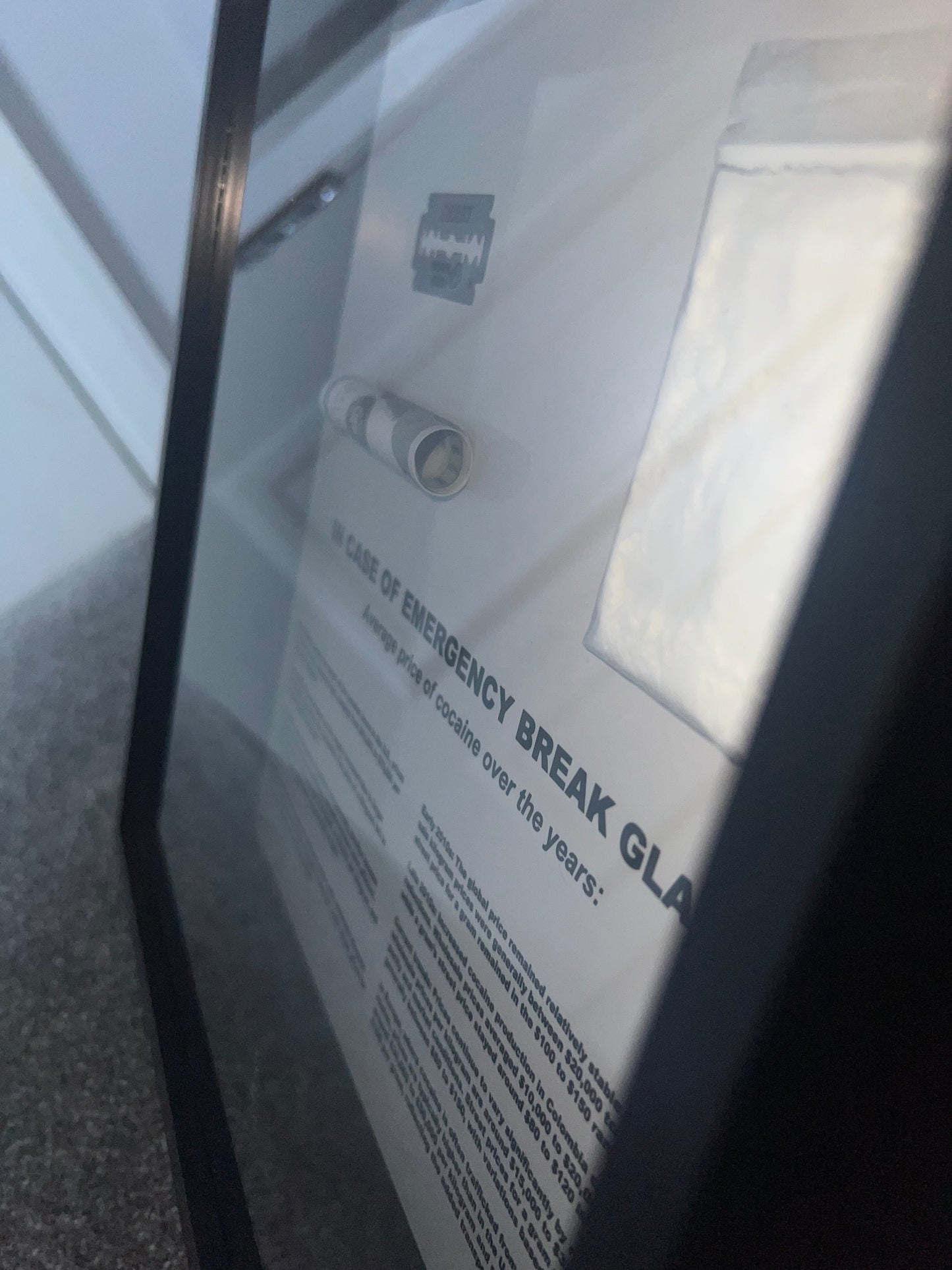 BREAK FOR C0C41NE - USD (DOLLAR) VARIANT